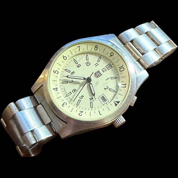 Luminox Swiss Made Quartz Stainless Steel Wristwatch Date 3ATM WR 249.09